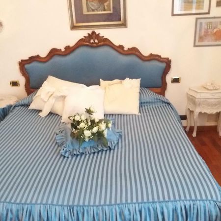 Raffinato Attico Vicino Al Mare Con Solarium Lido Di קמאיורה מראה חיצוני תמונה