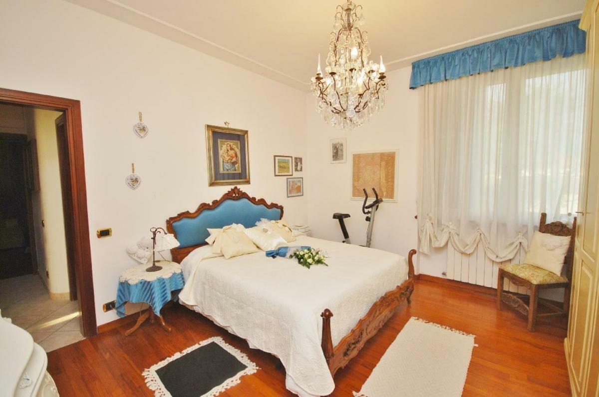 Raffinato Attico Vicino Al Mare Con Solarium Lido Di קמאיורה מראה חיצוני תמונה